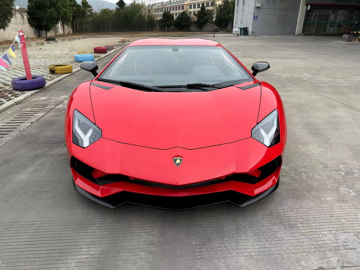 蘭博基尼 Aventador  2017款 Aventador S圖片