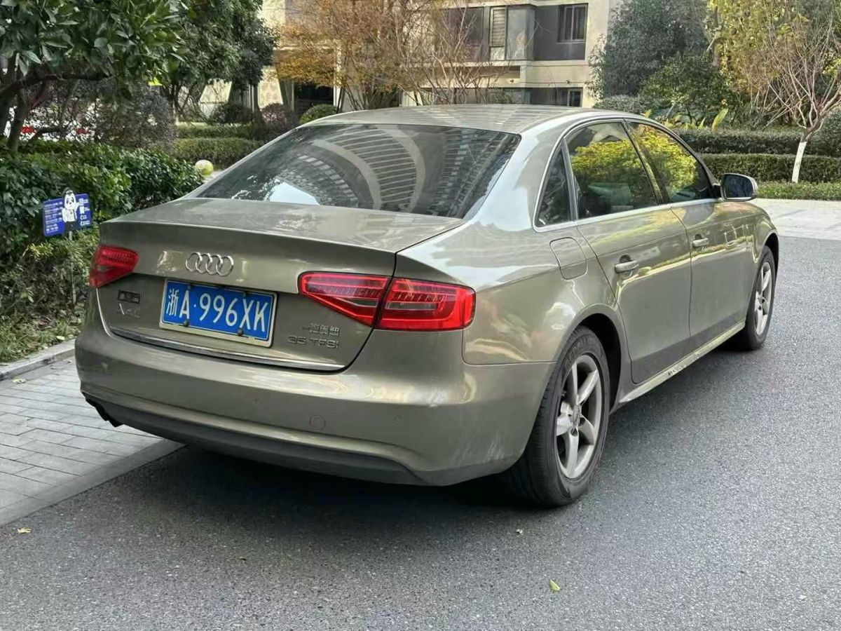 奧迪 奧迪A4L  2012款 2.0 TFSI 自動技術(shù)型圖片