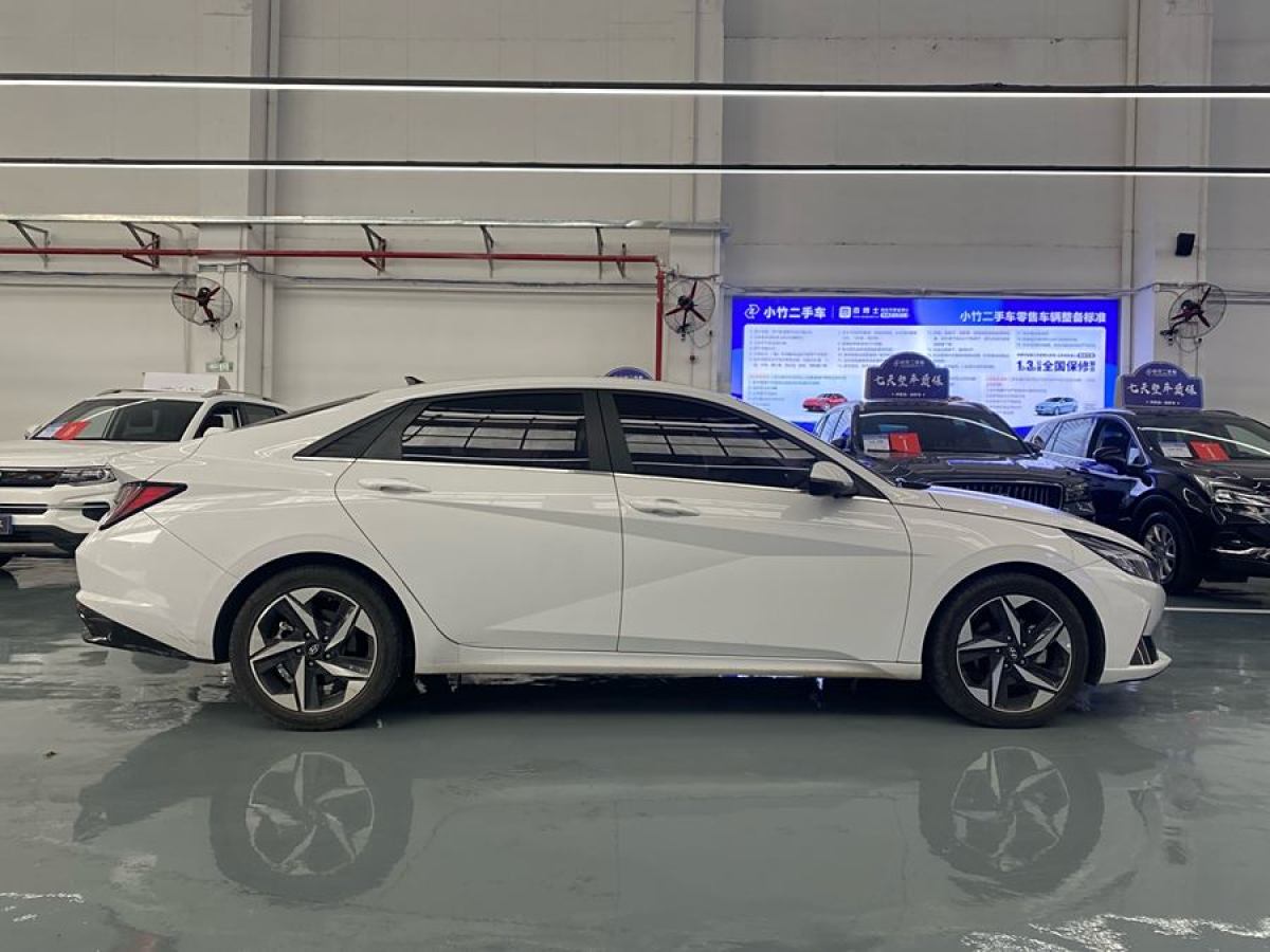 現(xiàn)代 伊蘭特  2022款 1.5L CVT LUX尊貴版圖片