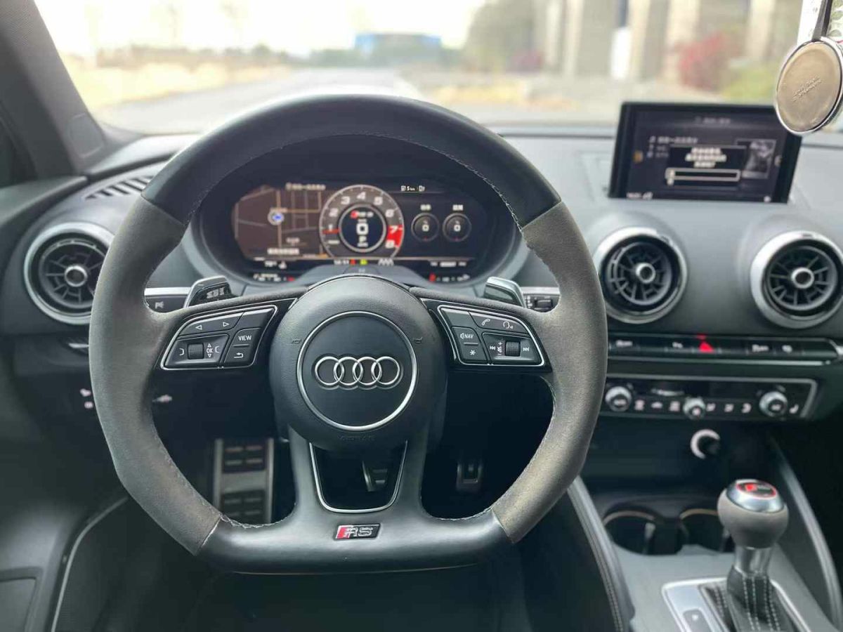 奧迪 奧迪RS 6  2018款 RS 6 4.0T Avant尊享運動限量版圖片