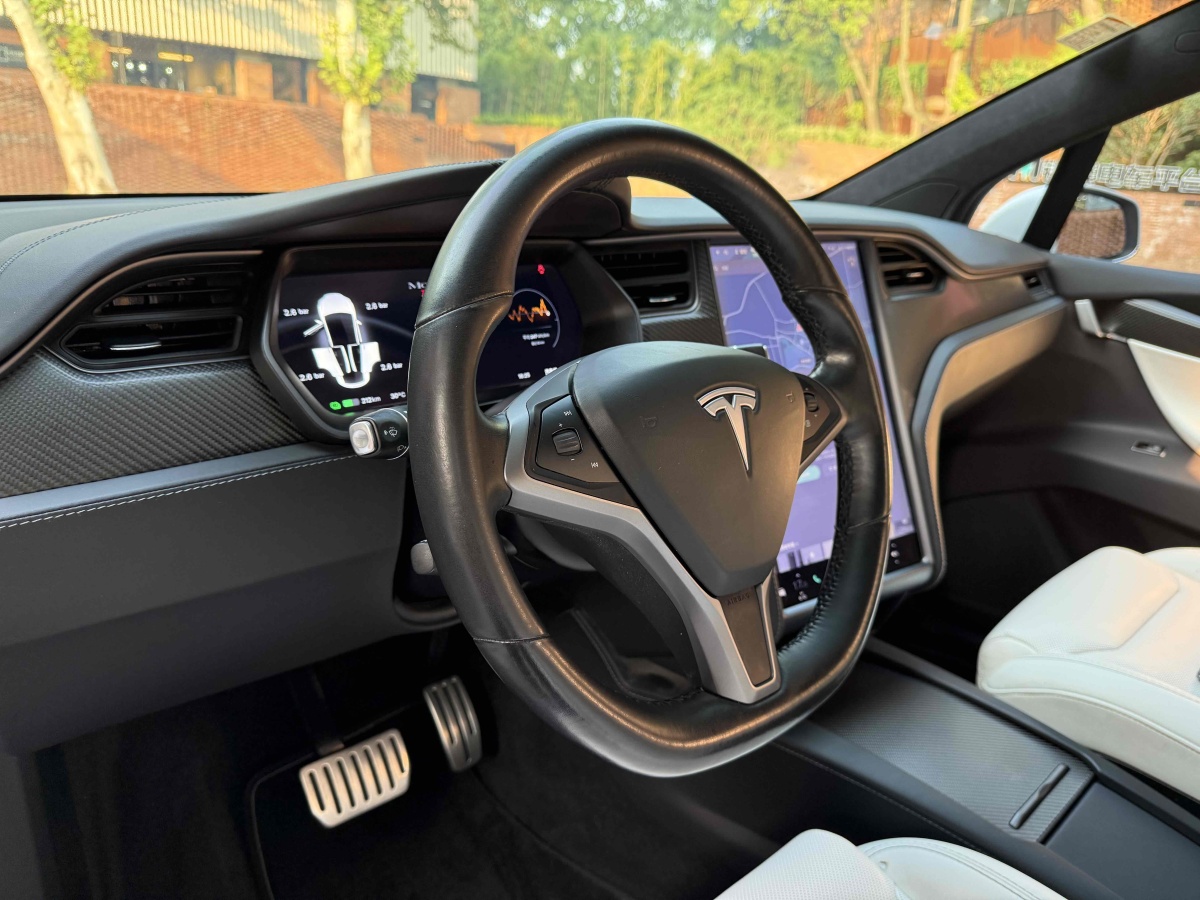 2019年7月特斯拉 Model X  2016款 Model X P100D Performance高性能版