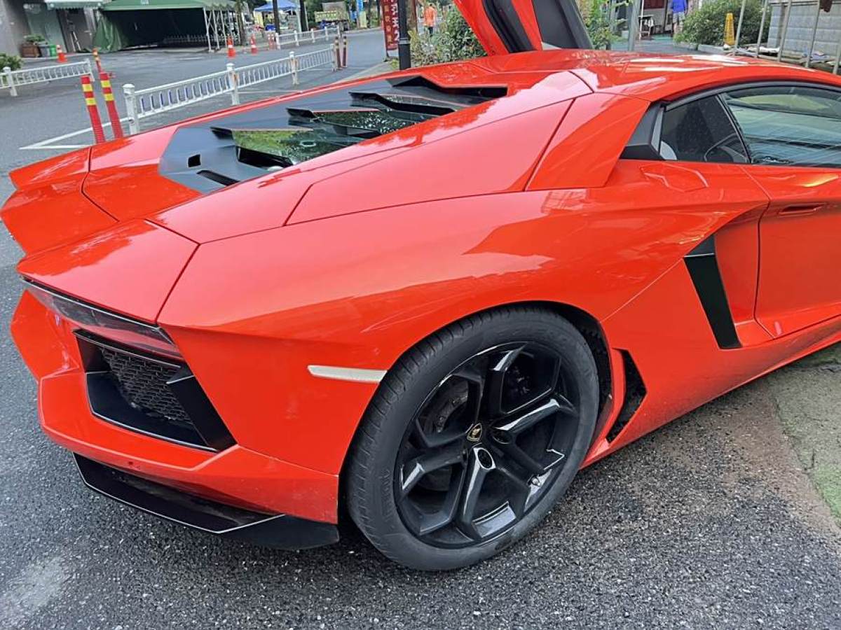 蘭博基尼 Aventador  2011款 LP 700-4圖片