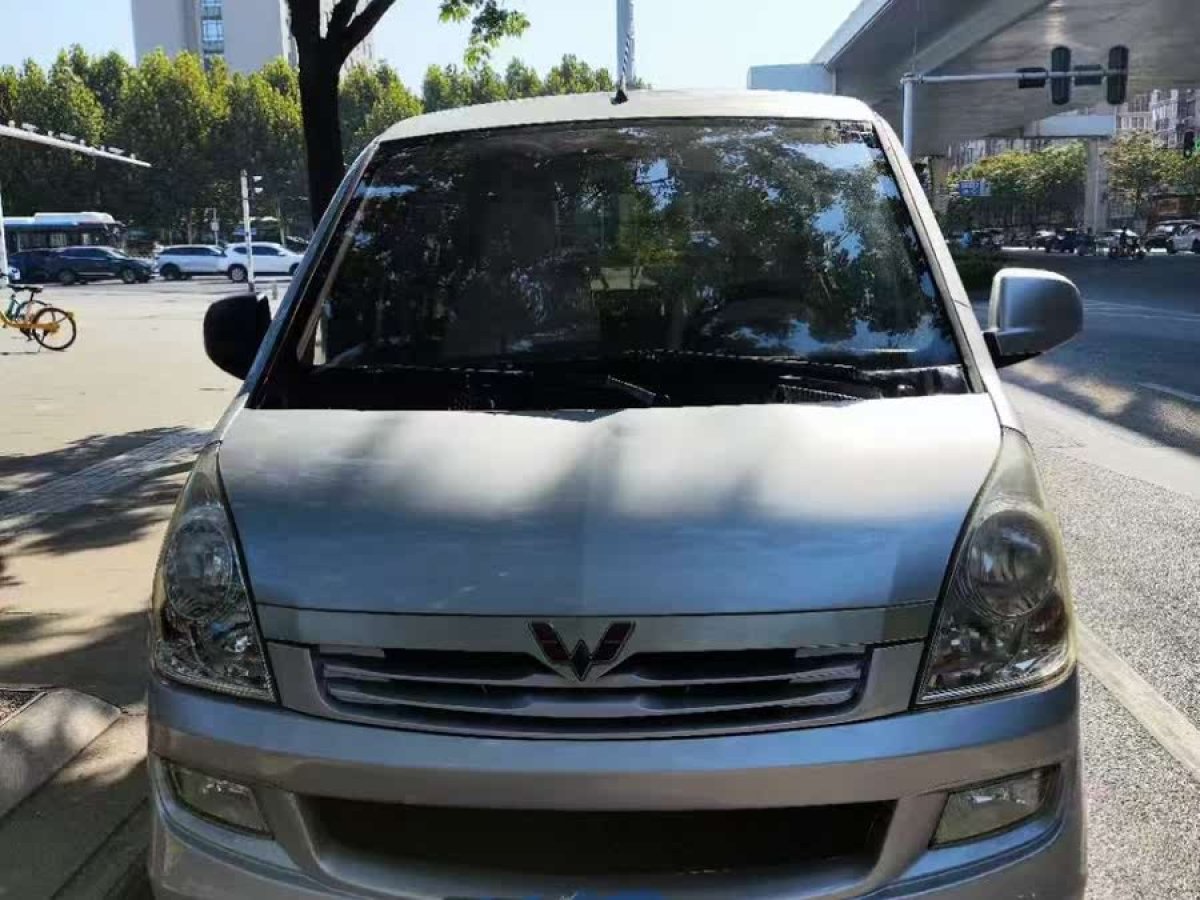 五菱 五菱榮光  2011款 1.2L基本型圖片