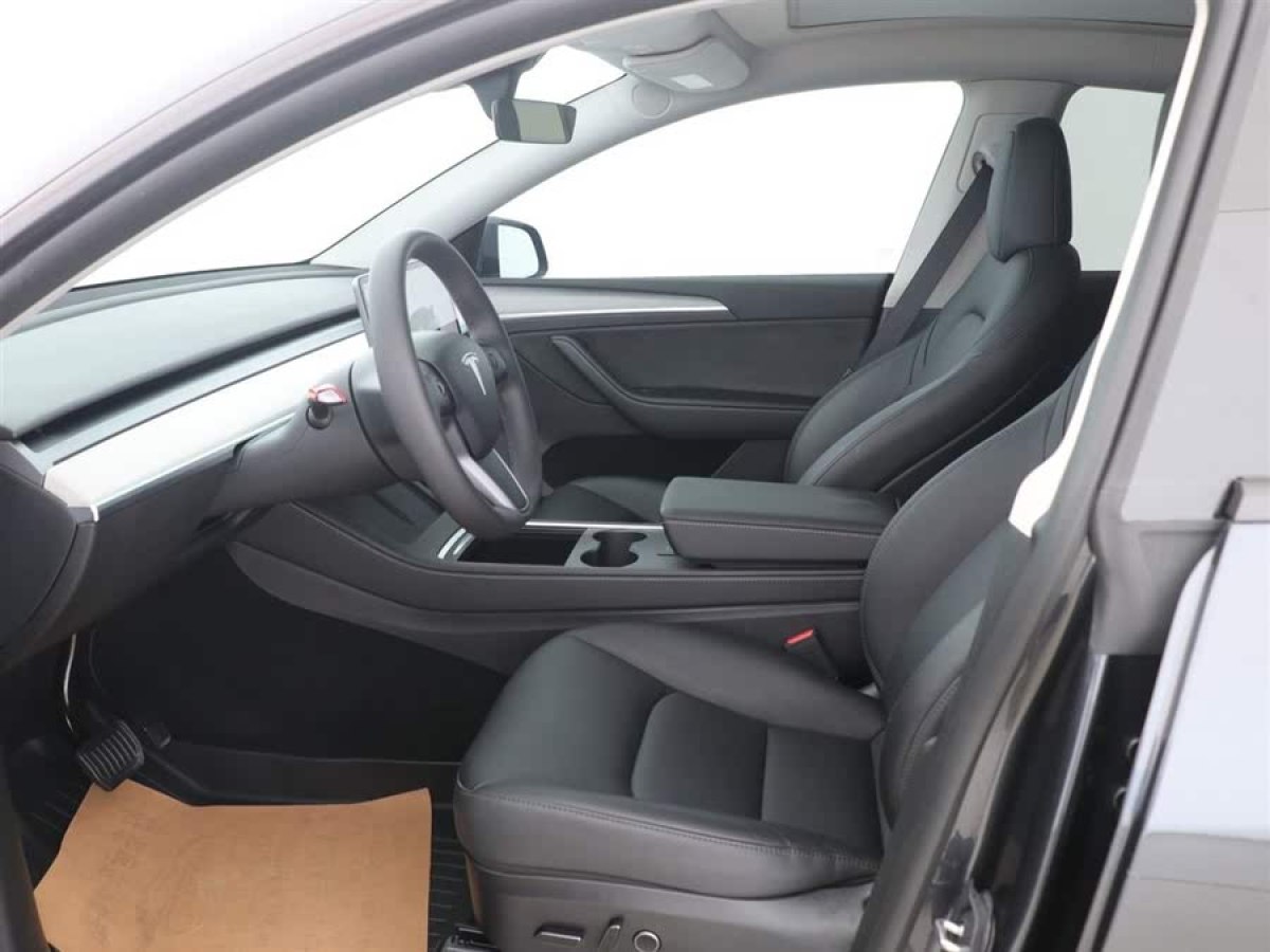 特斯拉 Model Y  2024款 長續(xù)航全輪驅動版圖片