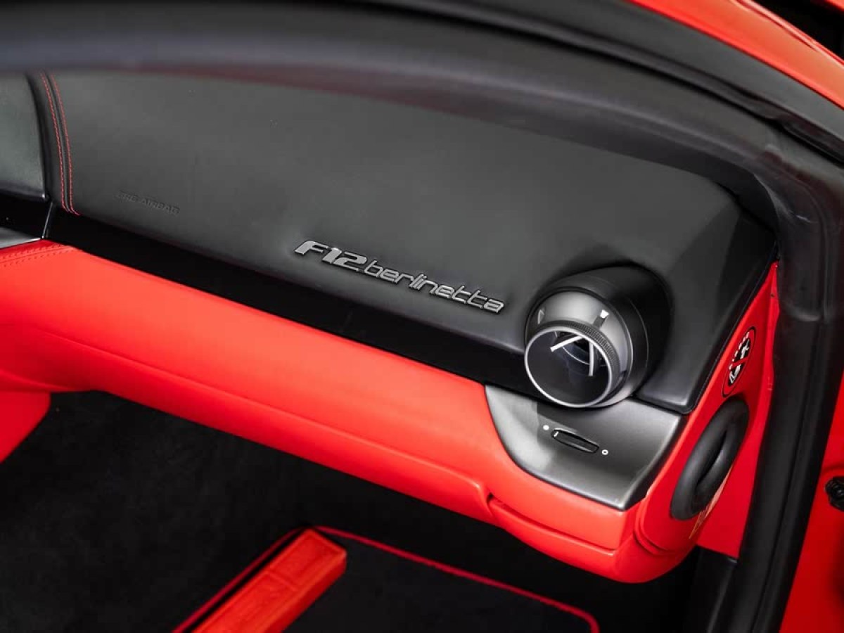 法拉利 F12berlinetta  2013款 6.3L 標(biāo)準(zhǔn)型圖片