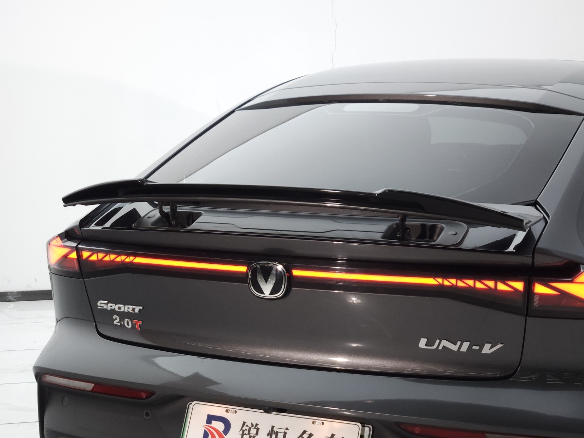 長(zhǎng)安 長(zhǎng)安UNI-V 智電iDD  2023款 智電iDD 1.5T 113km智趣型（飛快版）圖片