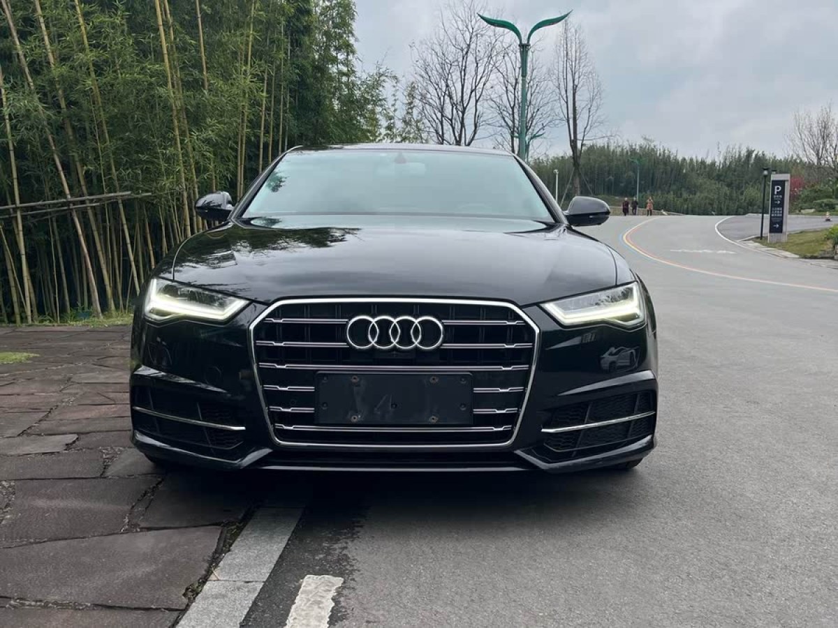 奧迪 奧迪Q3  2018款 30周年年型 35 TFSI 時(shí)尚型圖片