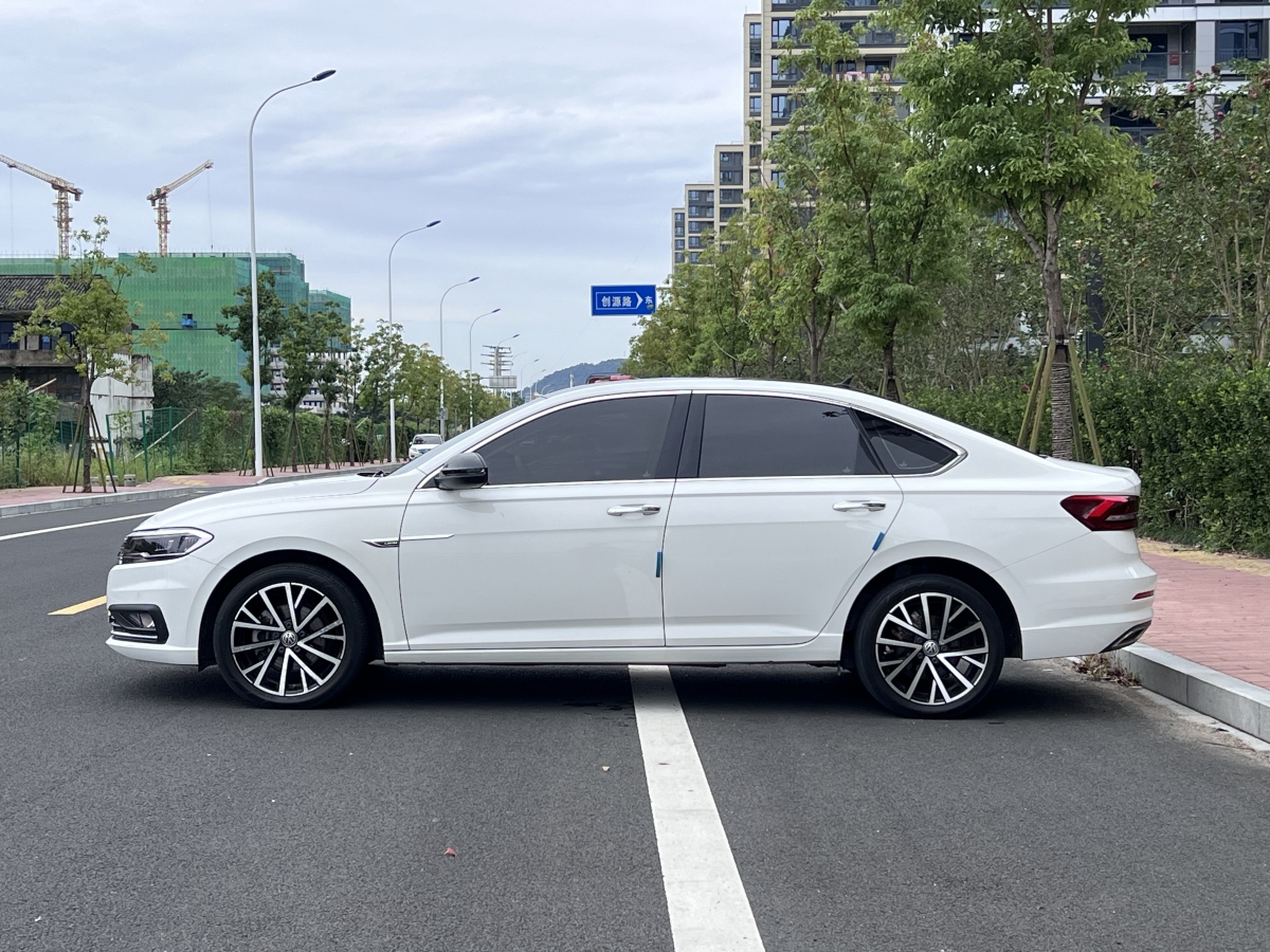 2017年2月大眾 一汽-大眾CC  2016款 2.0TSI 豪華型