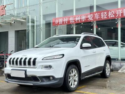 2018年1月 Jeep 自由光 2.0L 优越版图片