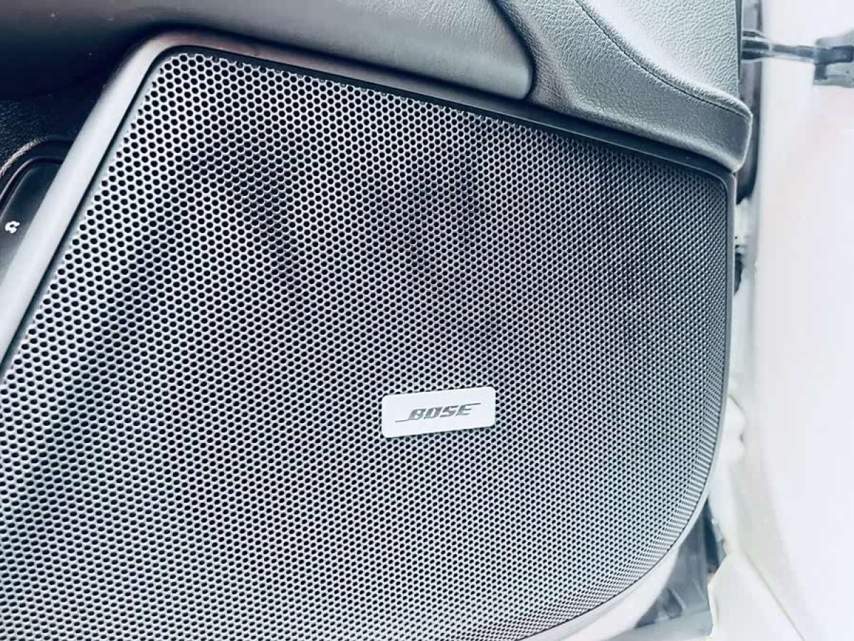 凱迪拉克 CT6  2020款 28T 領(lǐng)先超級(jí)巡航型圖片