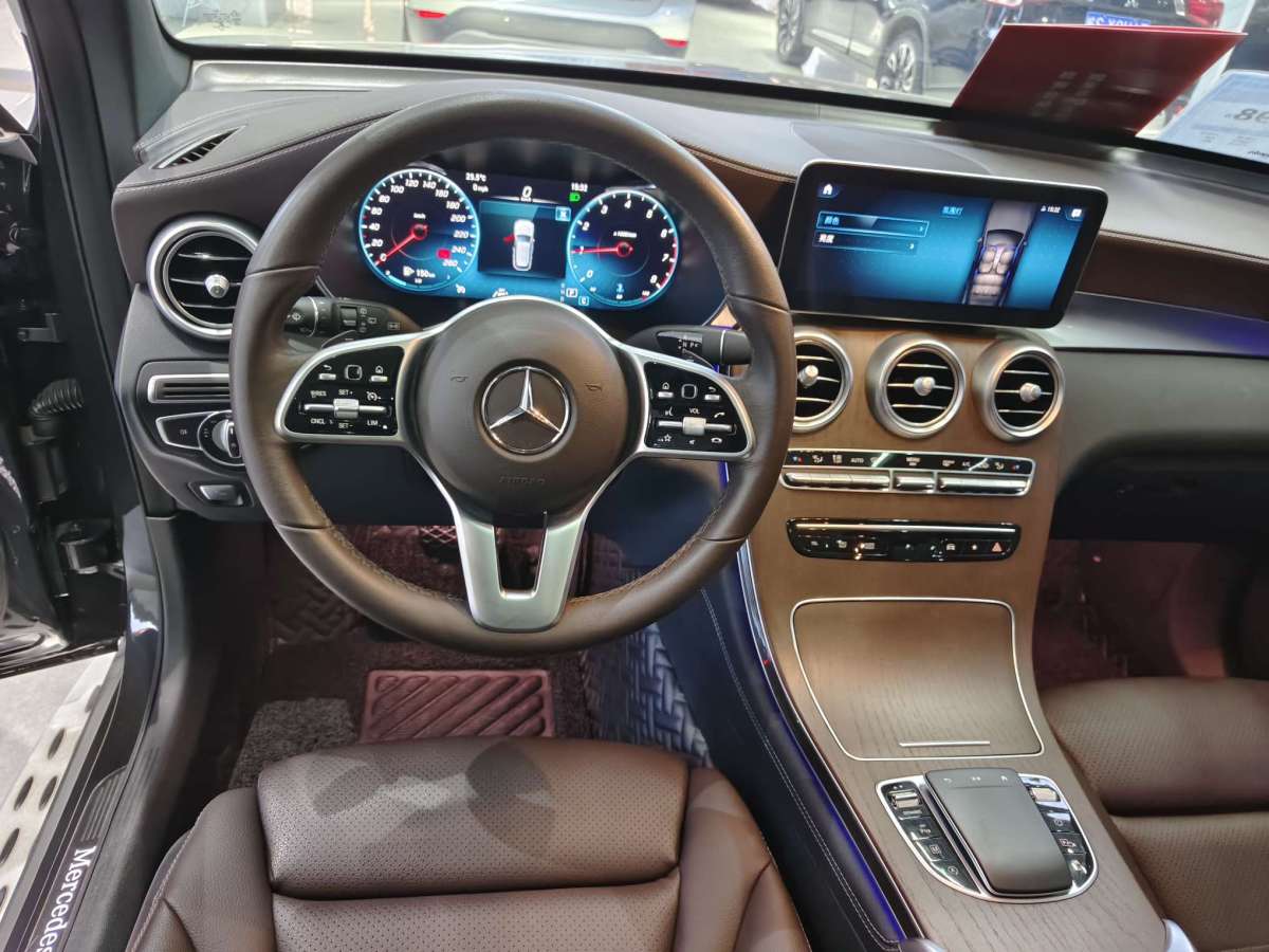 奔馳 奔馳GLC  2018款 改款 GLC 300 4MATIC 動感型圖片