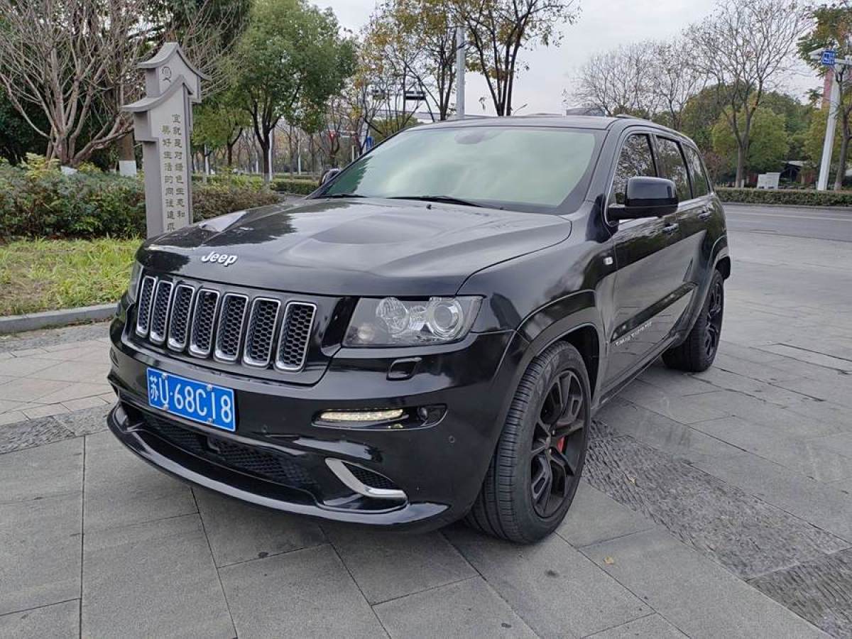 Jeep 大切諾基 SRT  2013款 6.4L SRT8 炫黑版圖片