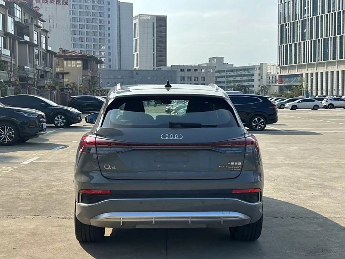 奧迪 奧迪Q4 e-tron  2023款 50 e-tron quattro 創(chuàng)境版圖片