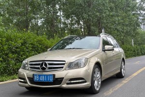 奔馳C級 奔馳 C 200 時(shí)尚旅行版