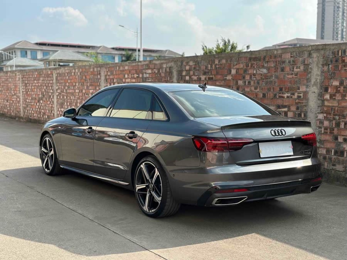 奧迪 奧迪A4L  2022款 45 TFSI quattro 臻選動感型圖片