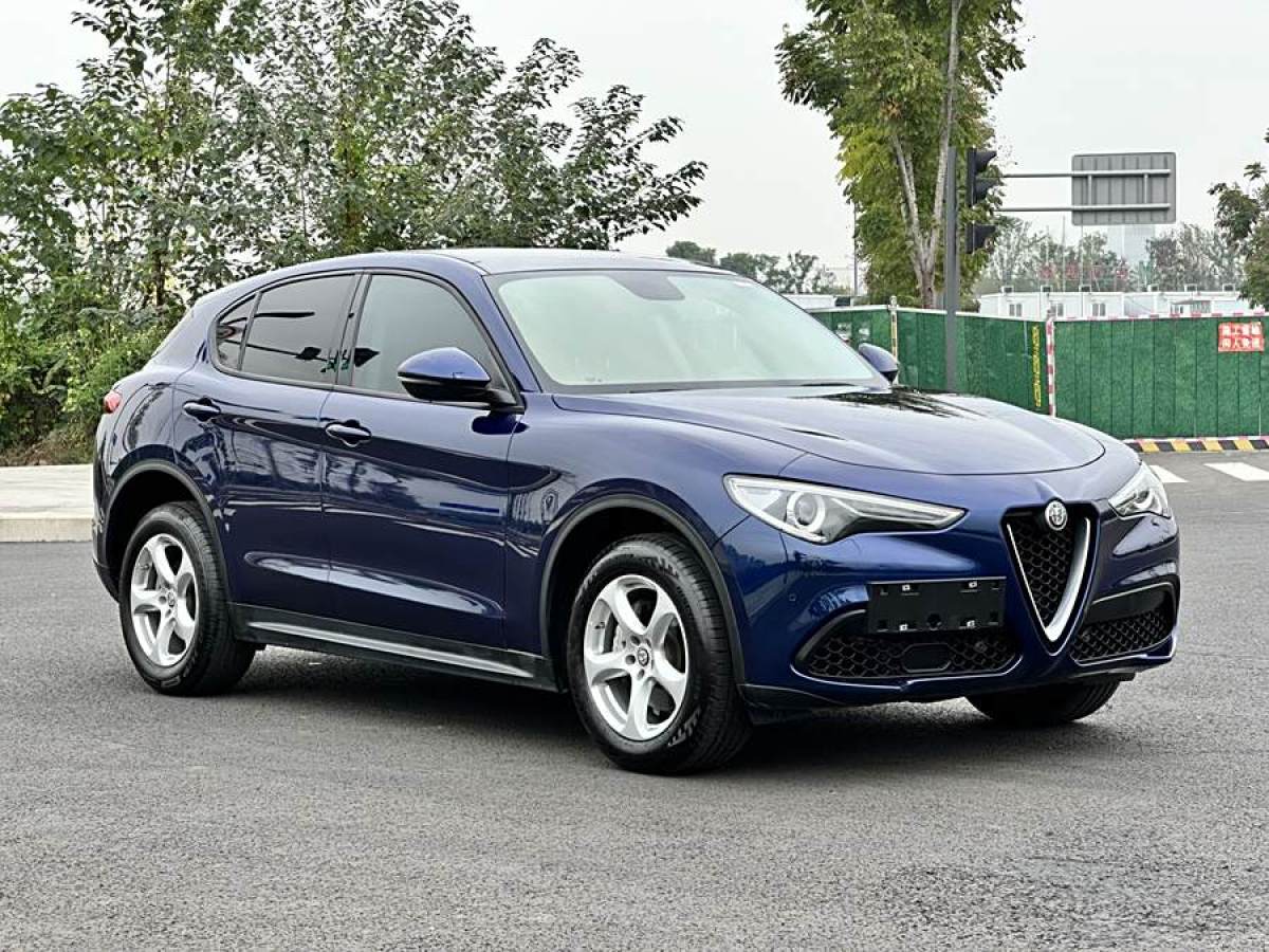 阿爾法·羅密歐 Stelvio  2017款 2.0T 200HP 精英版圖片