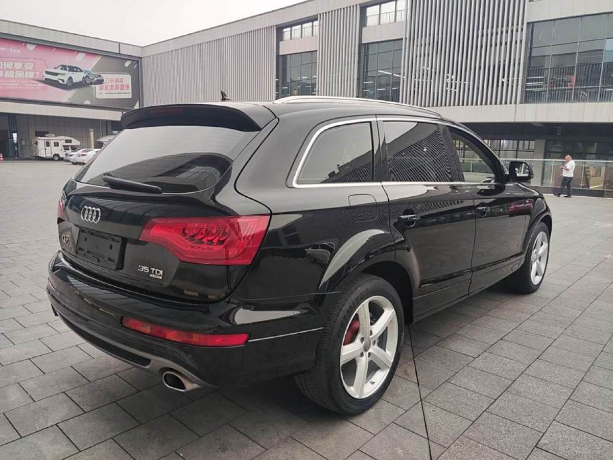 奧迪 奧迪Q7  2014款 35 TDI 運(yùn)動型圖片