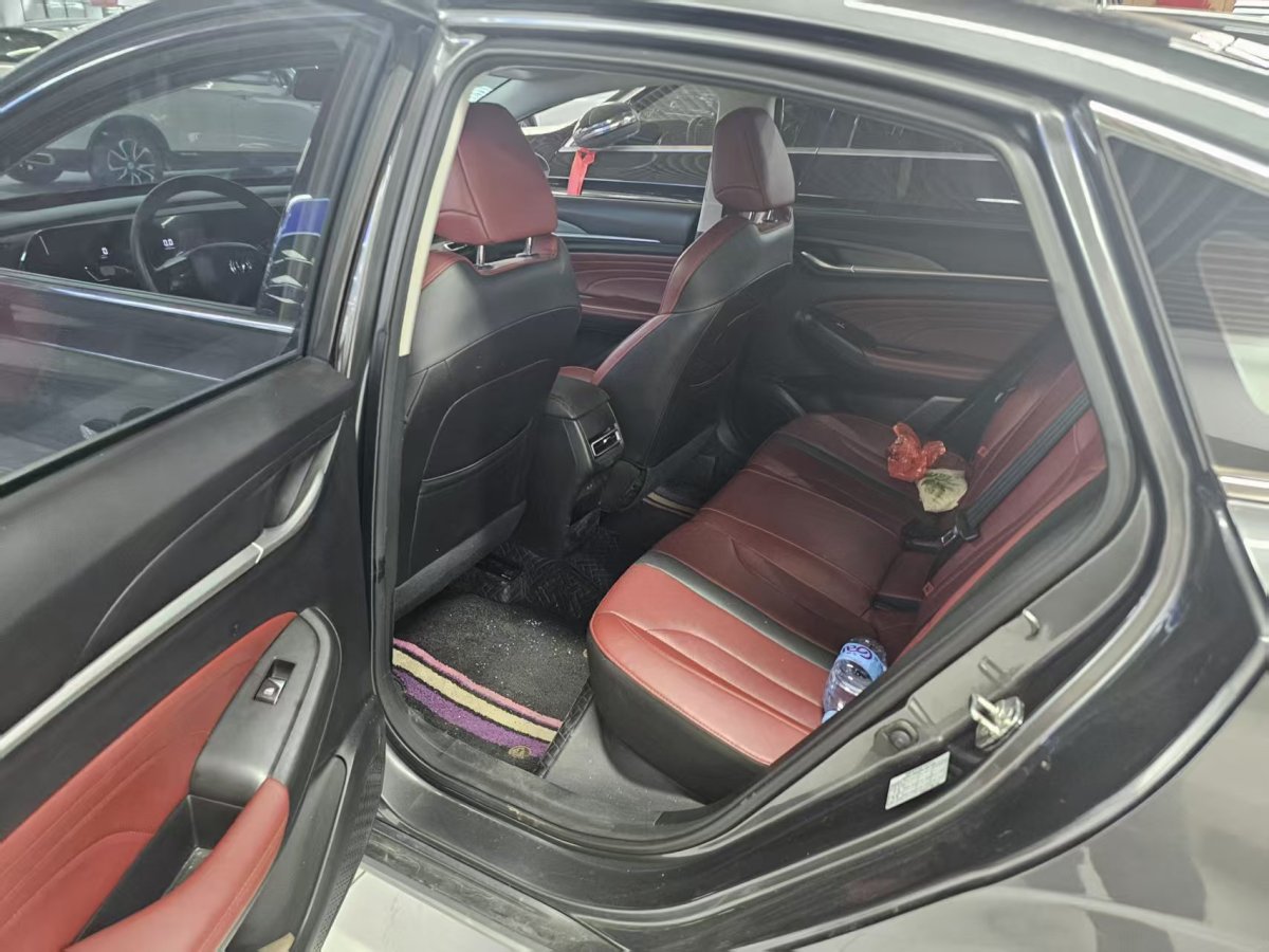 長(zhǎng)安 逸動(dòng)  2021款 PLUS 藍(lán)鯨NE 1.4T GDI DCT尊貴型圖片