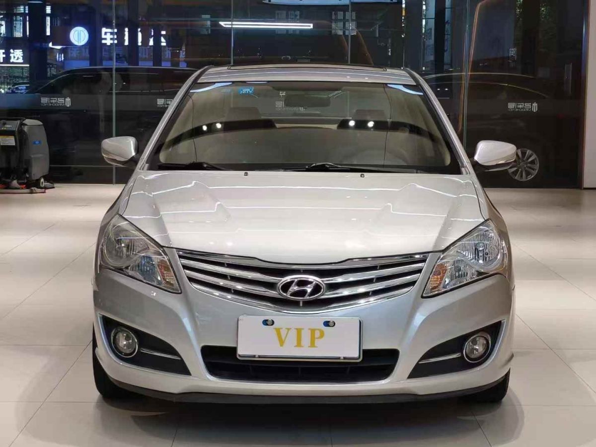 現(xiàn)代 朗動  2013款 1.6L 自動領(lǐng)先型圖片