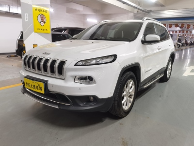 2017年1月 Jeep 自由光 2.4L 專業(yè)版圖片