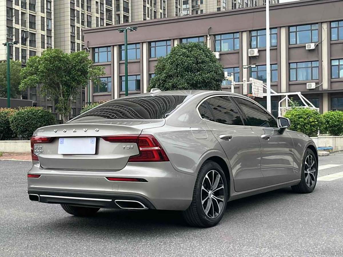 沃爾沃 S60L  2020款 T4 智逸豪華版圖片