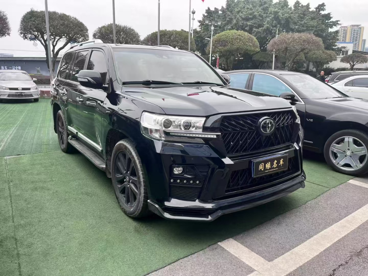 豐田 蘭德酷路澤  2018款 5.7L VX-R 12氣 底升(中東版)圖片