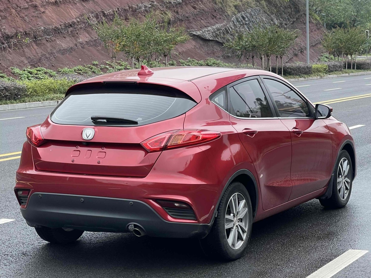 長(zhǎng)安 逸動(dòng)XT  2015款 1.6L 手動(dòng)俊酷型 國(guó)V圖片