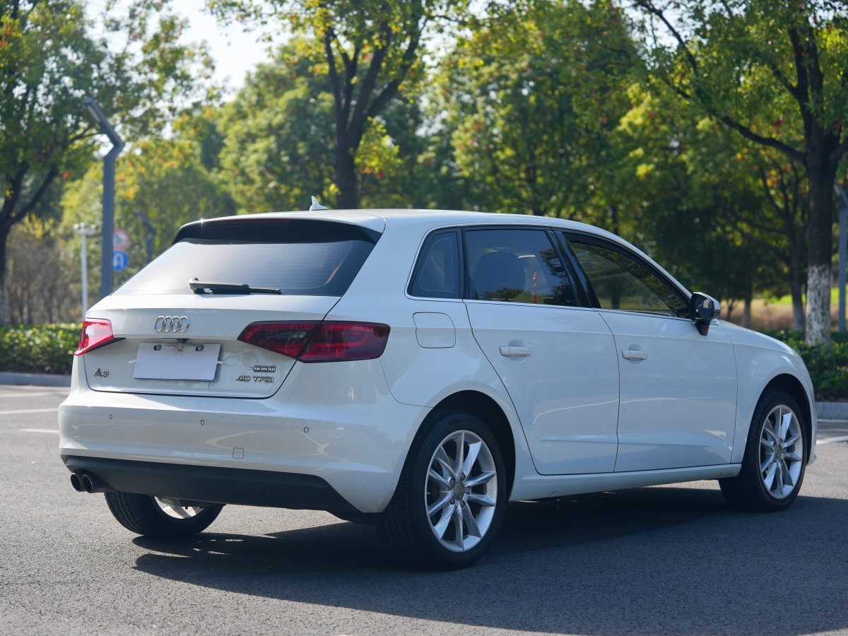 奧迪 奧迪A3  2015款 Sportback 40 TFSI 自動舒適型圖片