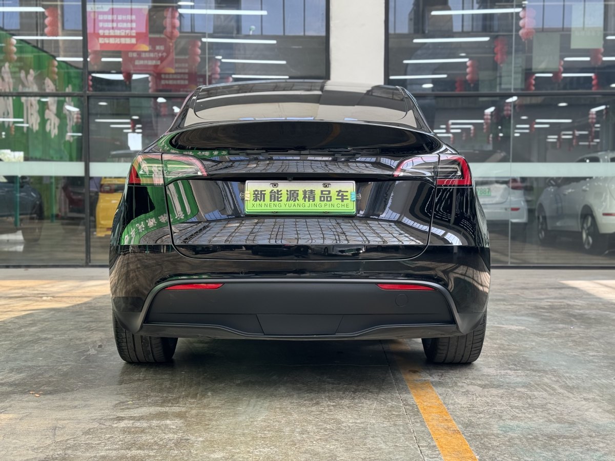 2022年1月特斯拉 Model Y  2021款 改款 標(biāo)準(zhǔn)續(xù)航后驅(qū)升級(jí)版