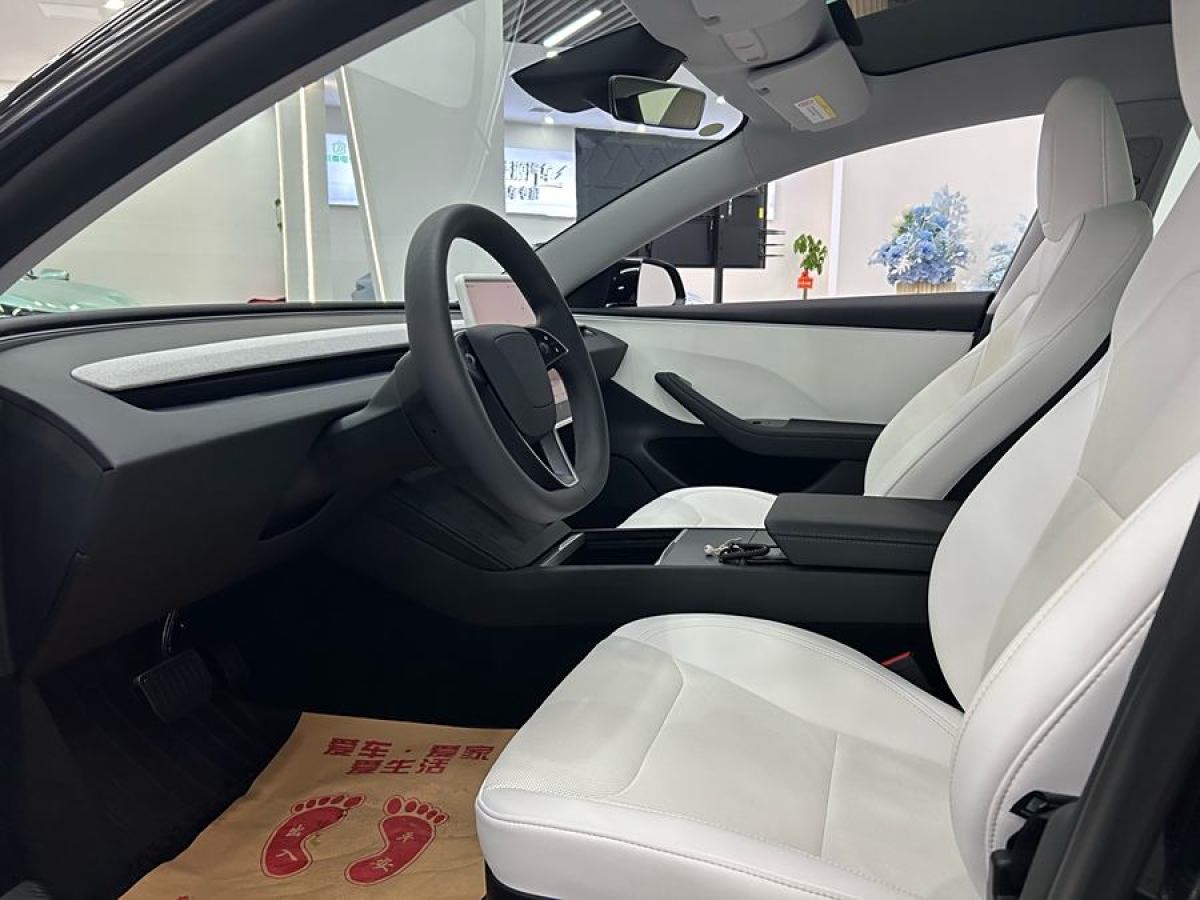 特斯拉 Model Y  2023款 后輪驅(qū)動(dòng)版圖片