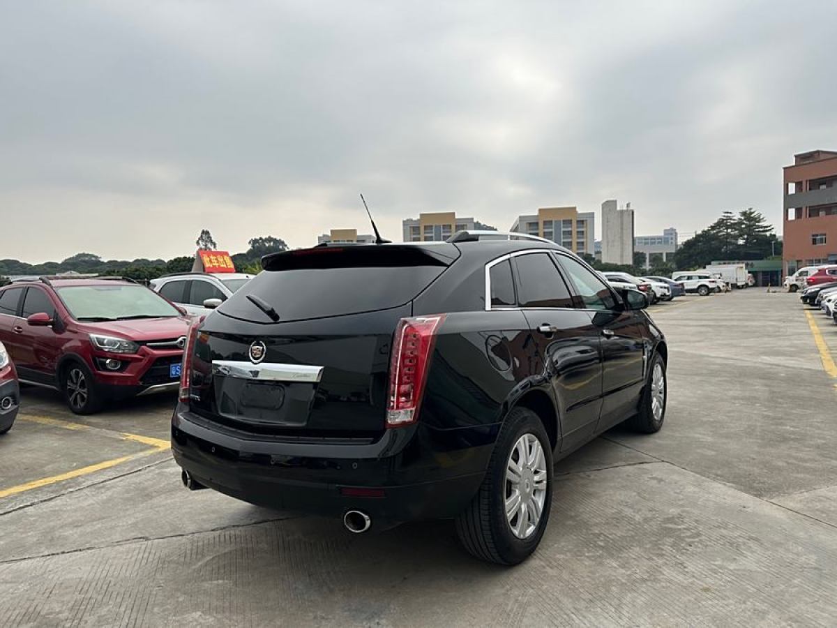 凱迪拉克 SRX  2011款 3.0L 豪華型圖片