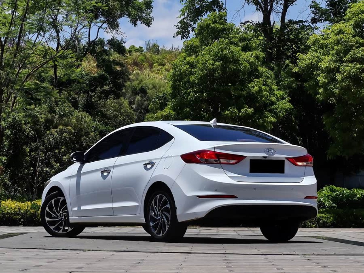 現(xiàn)代 領(lǐng)動(dòng)  2020款 1.5L CVT智炫?精英型圖片