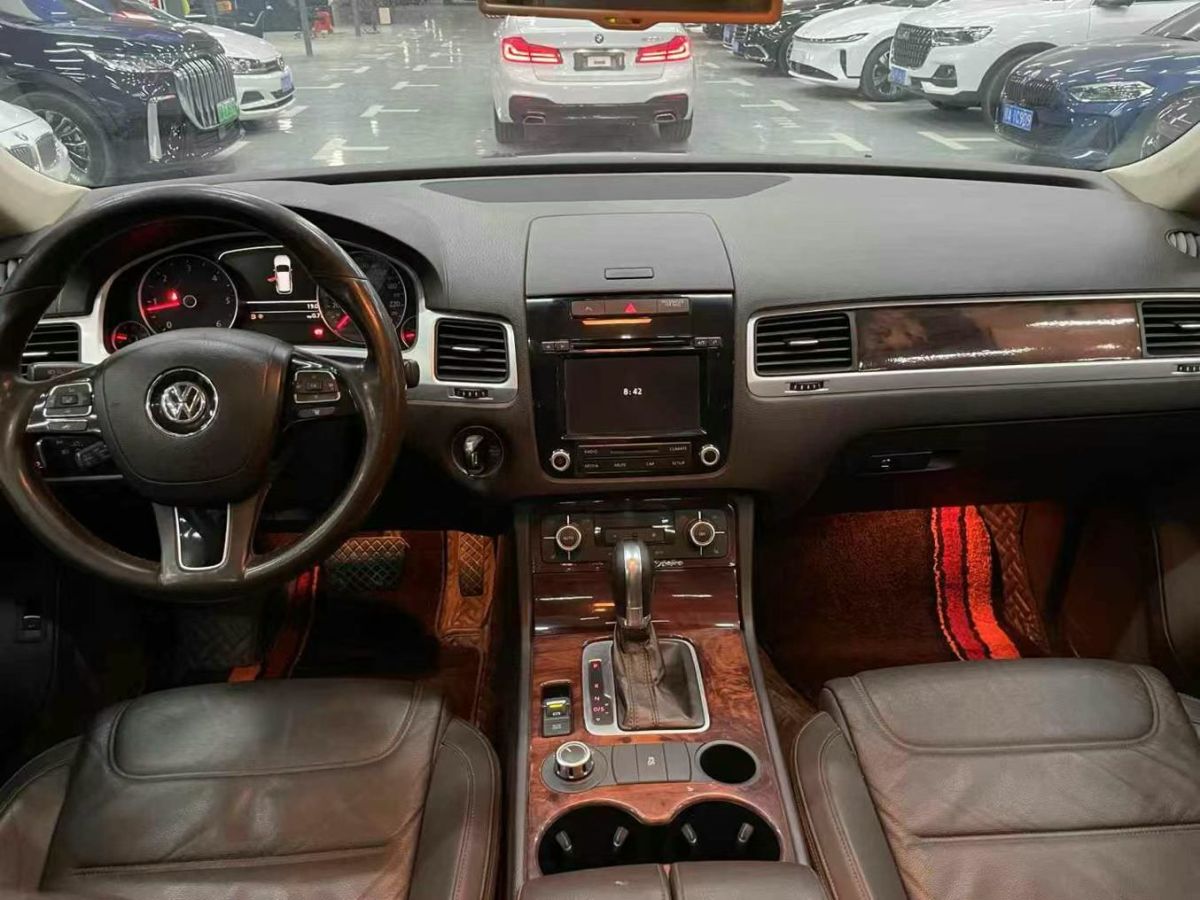 大眾 途銳  2013款 3.0TSI X 十周年限量版圖片