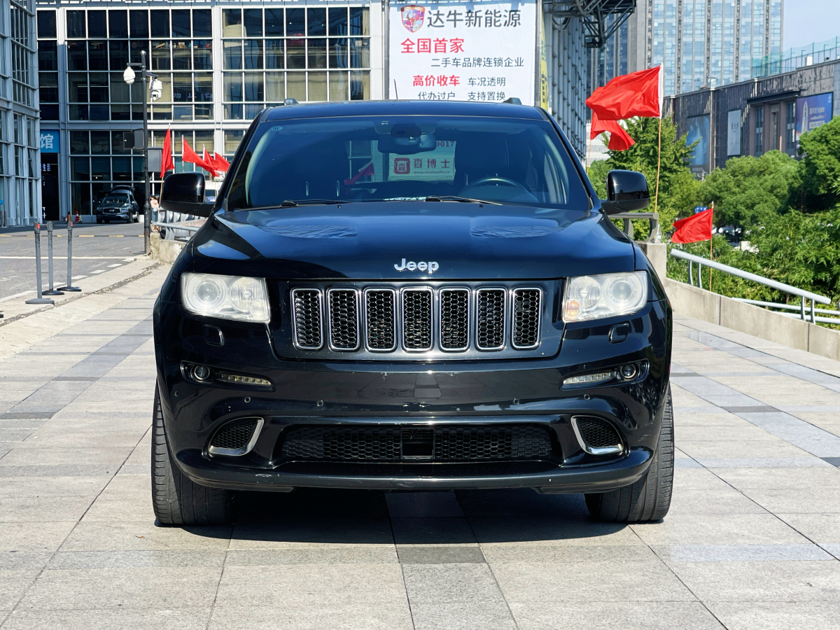 2012年3月Jeep 大切諾基  2012款 3.6L 舒適導(dǎo)航版