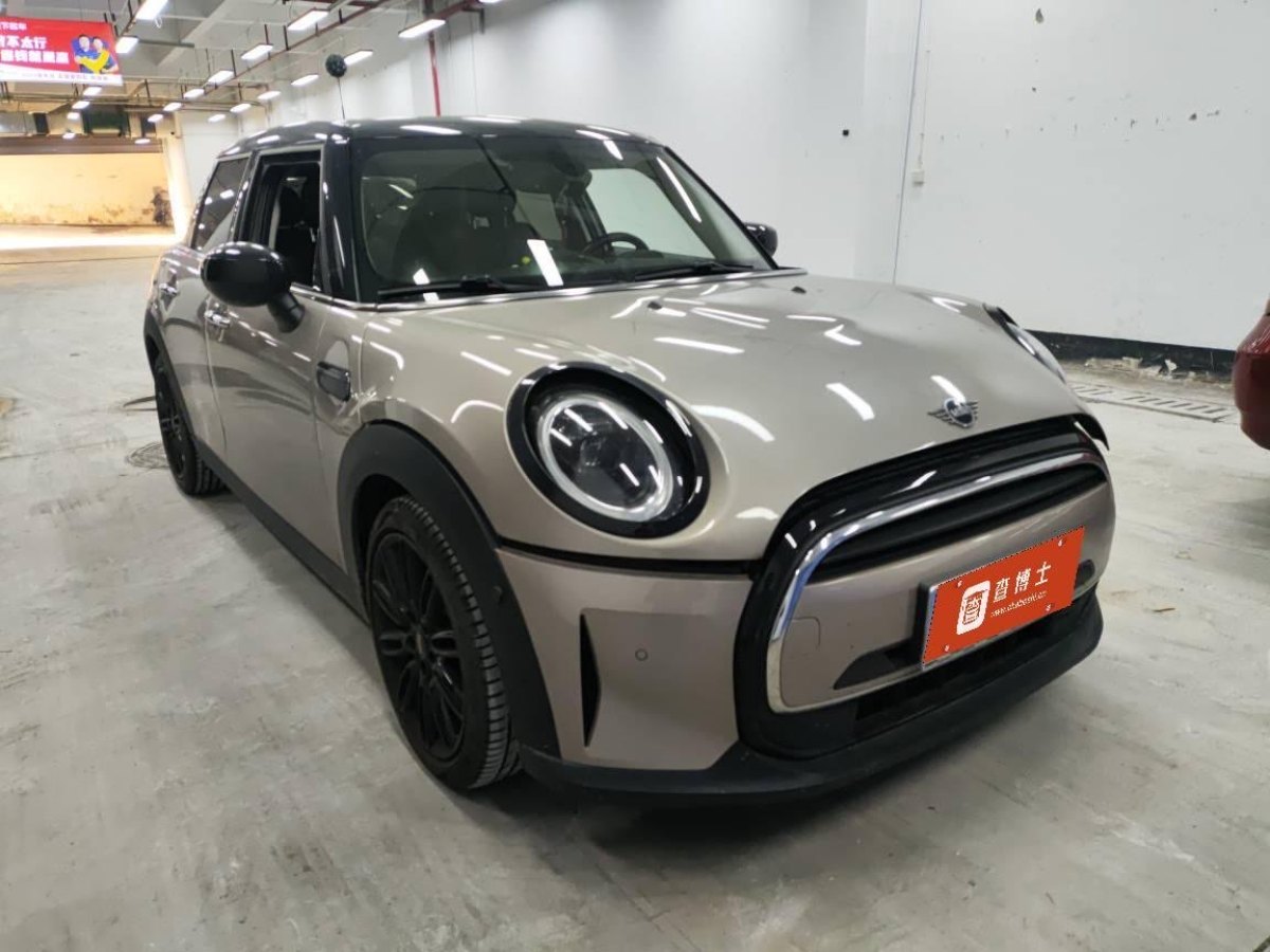 MINI MINI  2022款 1.5T COOPER 藝術(shù)家 五門版圖片