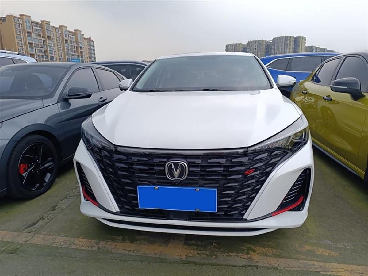 長(zhǎng)安 逸動(dòng)  2022款 PLUS 藍(lán)鯨NE 1.4T GDI DCT尊貴版圖片