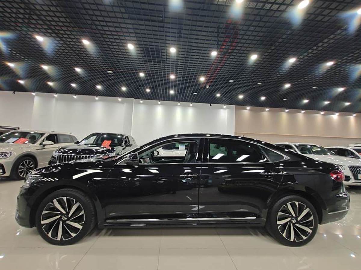 大眾 帕薩特  2021款 330TSI 豪華版圖片