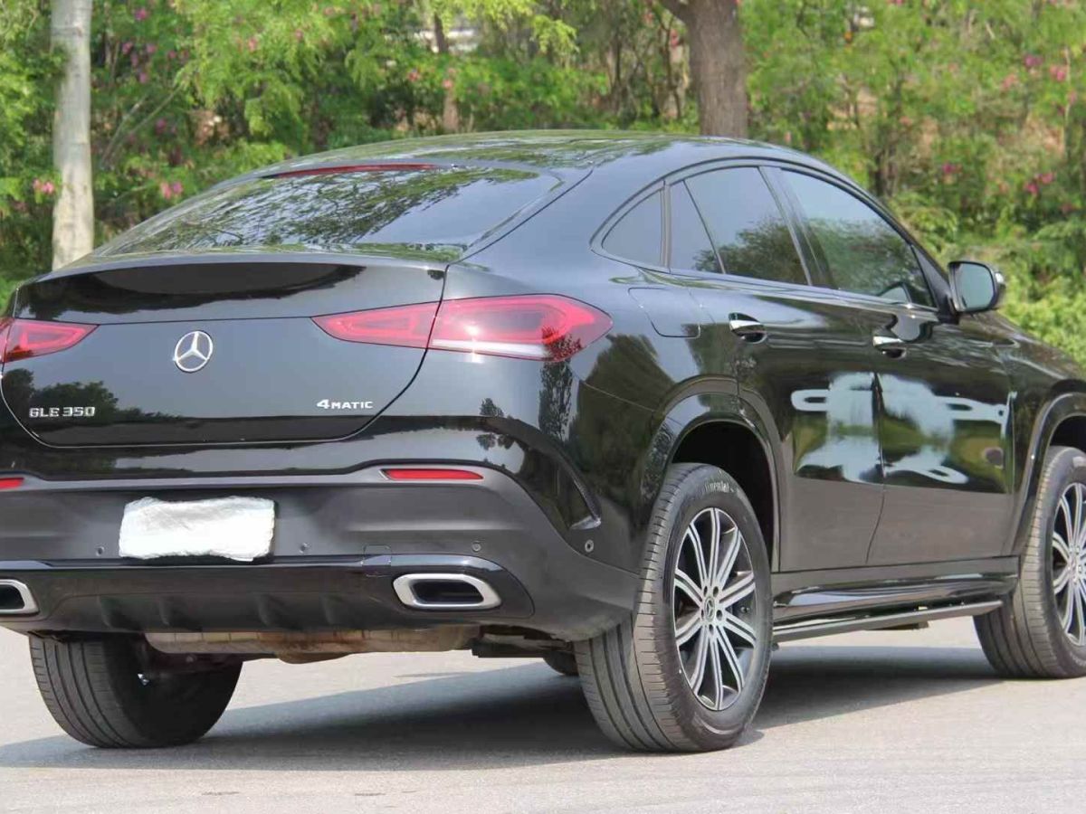 奔馳 奔馳GLC  2023款 GLC 300 4MATIC 轎跑SUV圖片