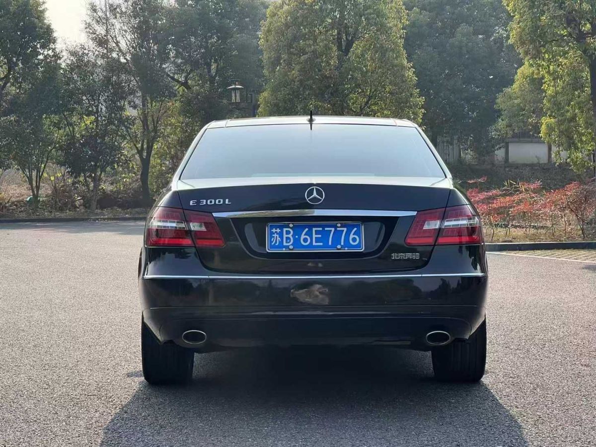 奔馳 奔馳E級(jí)  2010款 E 260 L CGI優(yōu)雅型圖片