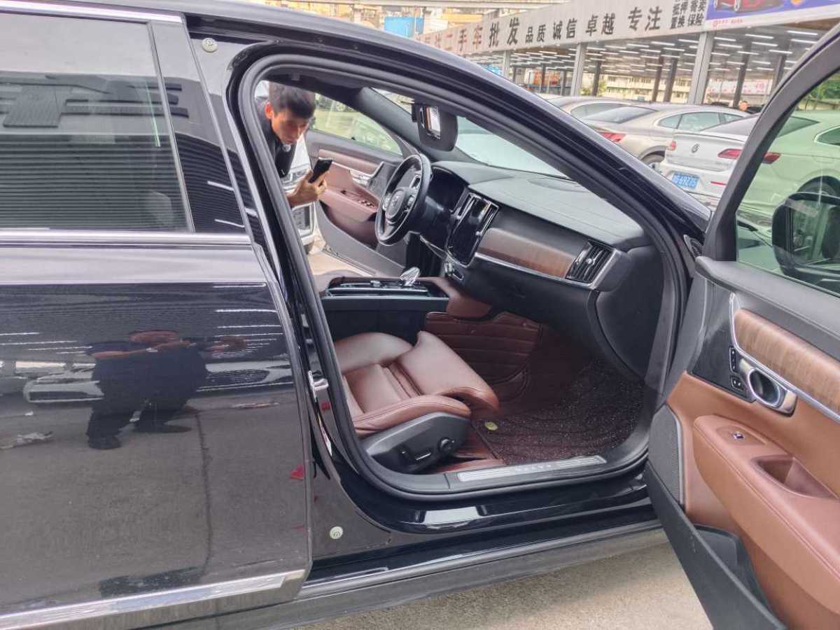 沃爾沃 S90  2022款 B5 智遠(yuǎn)豪華版圖片