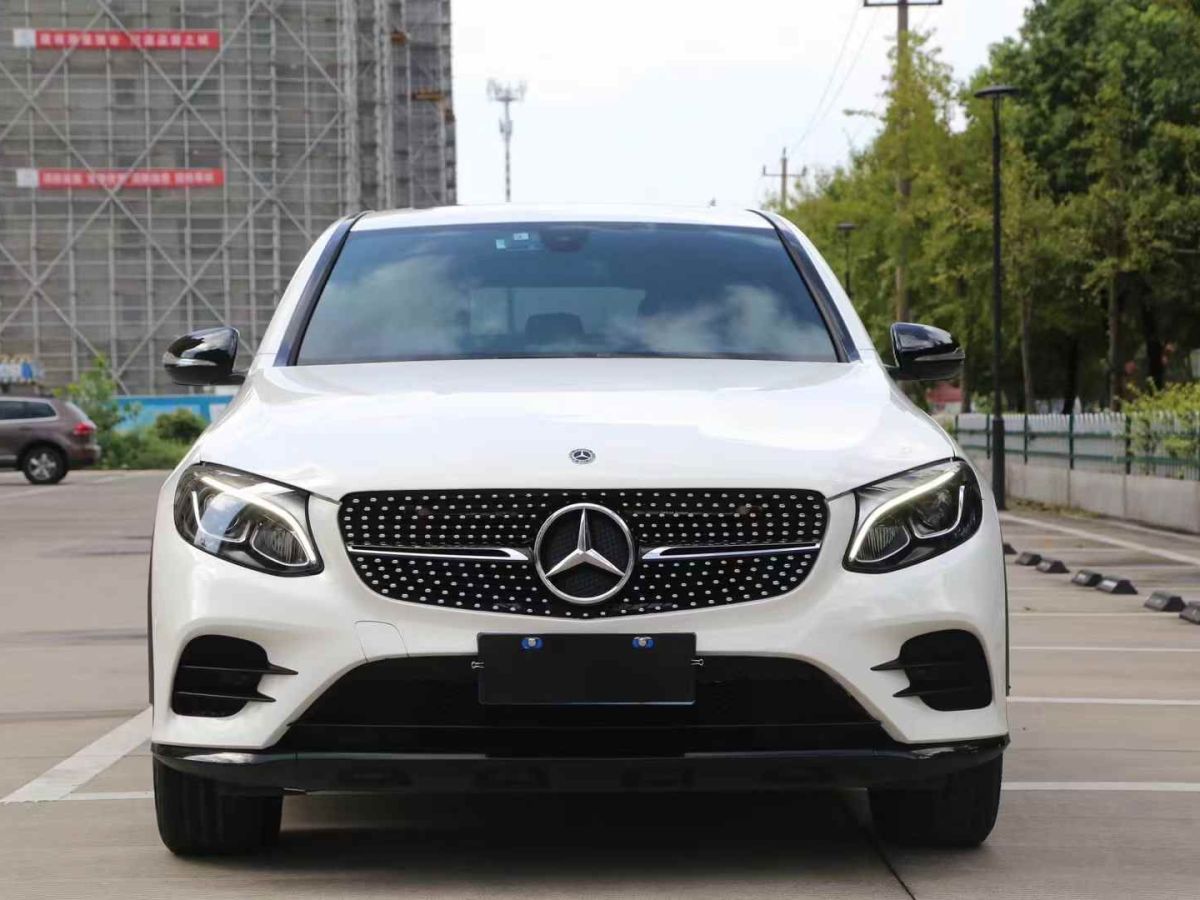 奔馳 奔馳GLC轎跑 AMG  2018款 AMG GLC 63 4MATIC+ 轎跑SUV圖片