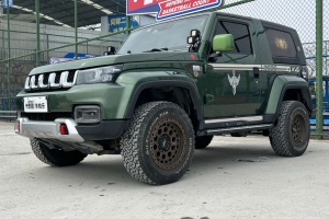 BJ40 北京 2.0T 自动四驱致敬2020版至尊型