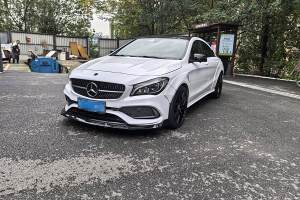 奔驰CLA级 奔驰 改款 CLA 220 4MATIC