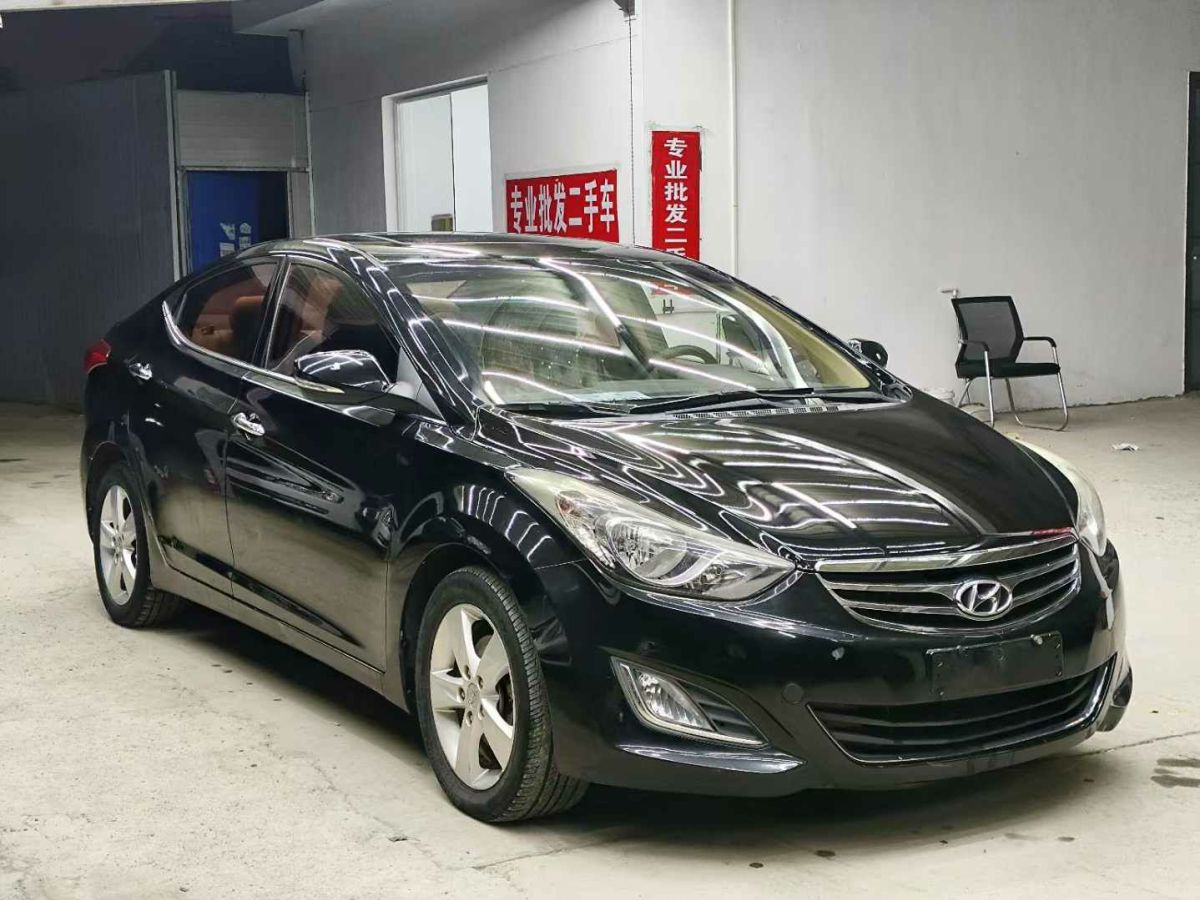 現(xiàn)代 朗動  2013款 1.6L 自動領(lǐng)先型圖片