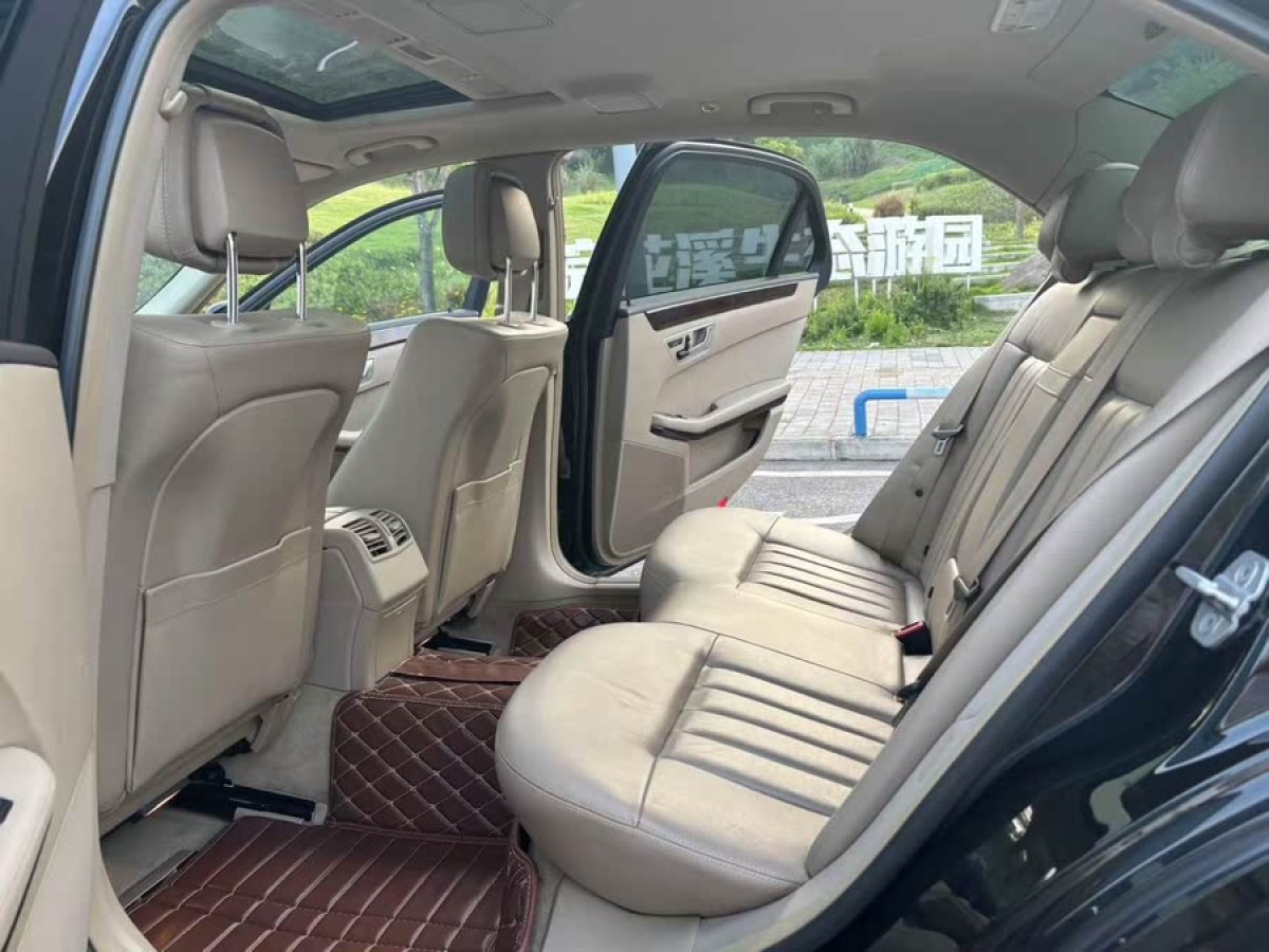 奔馳 奔馳E級  2022款 改款 E 300 L 時尚型圖片