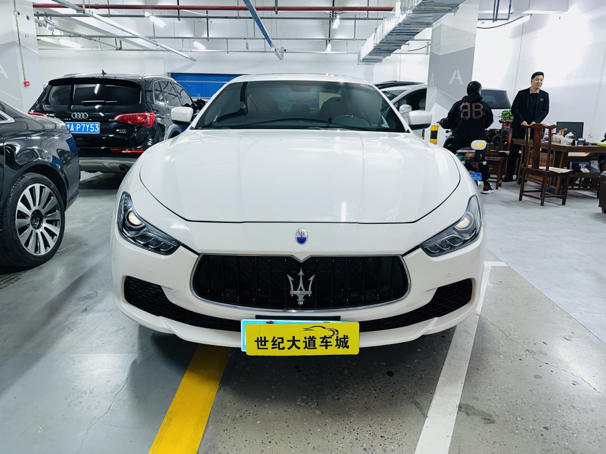 瑪莎拉蒂 Ghibli  2014款 3.0T 標(biāo)準(zhǔn)版圖片