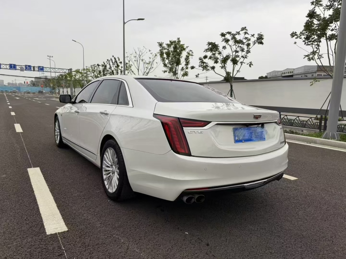 凱迪拉克 CT6  2019款 28T 豪華型圖片