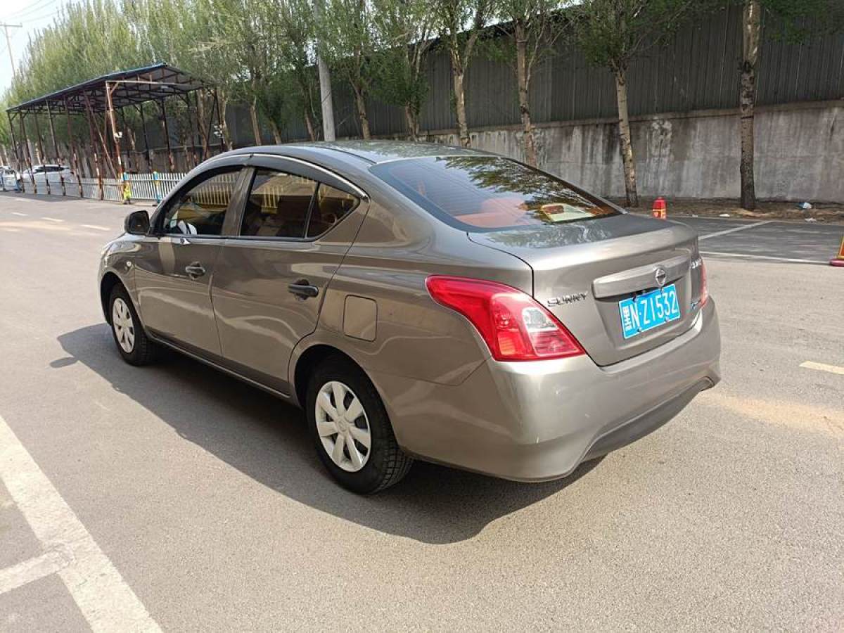 日產(chǎn) 陽(yáng)光  2015款 1.5XE CVT舒適版圖片