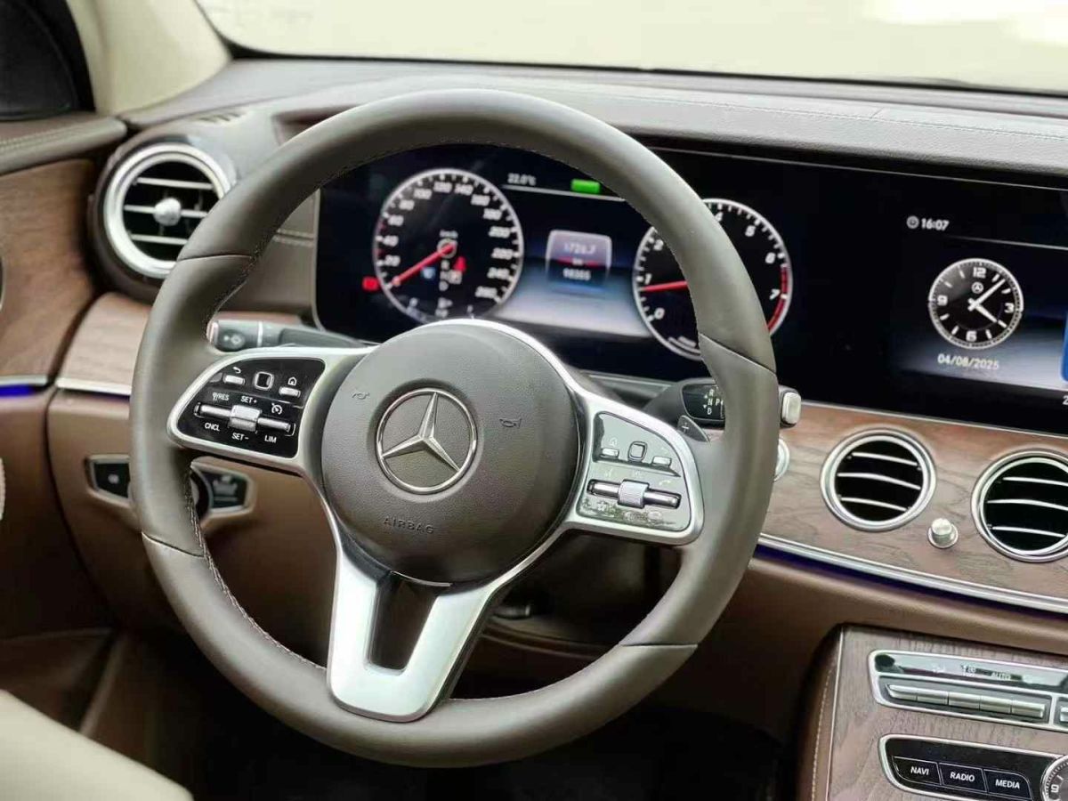 奔馳 奔馳E級  2019款 E 350 L 運動型 4MATIC圖片