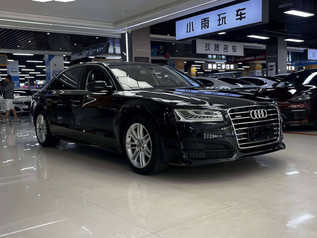 2017年12月奧迪 奧迪A8  2017款 A8L 45 TFSI quattro卓越先鋒版